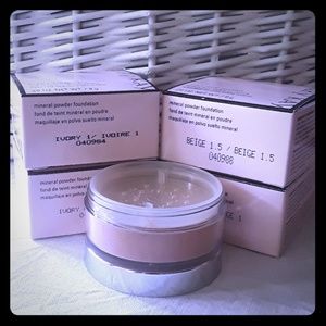 Mary Kay Mineral Powder Foundation